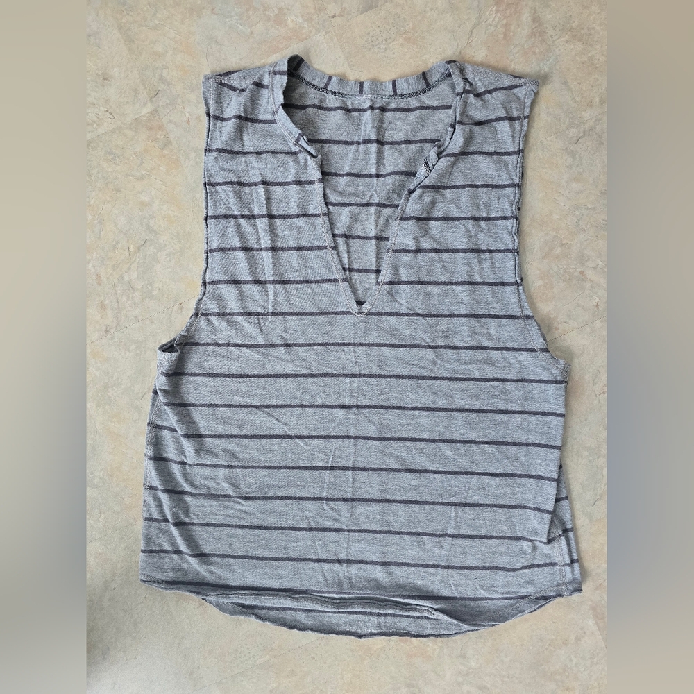 Lululemon Tank no size
